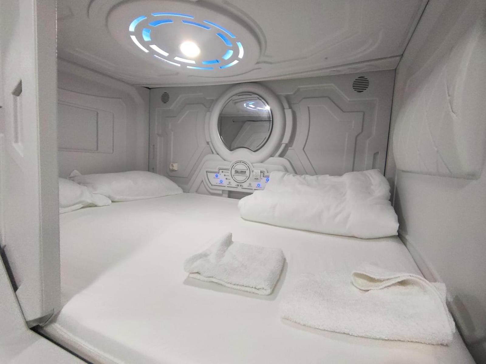 Just Hostel Capsules Alicante Exterior photo