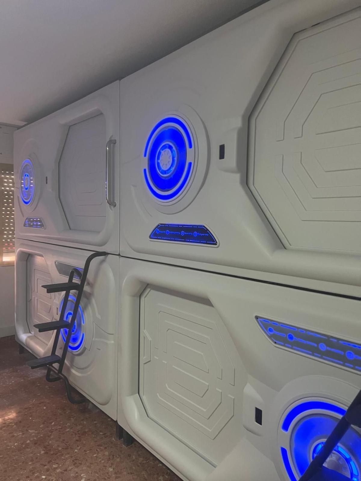 Just Hostel Capsules Alicante Exterior photo